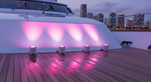 (4) Luces wash — Miami yacht charter add-on