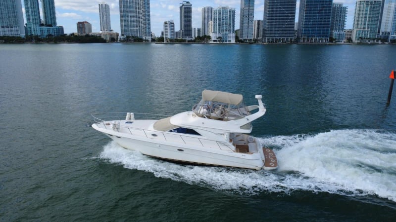 Dont Blink 45' Sea Ray — private yacht charter in Miami
