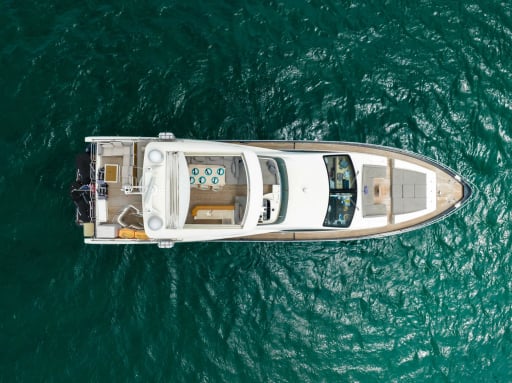 Sky — 84' yacht Azimut for charter in Miami