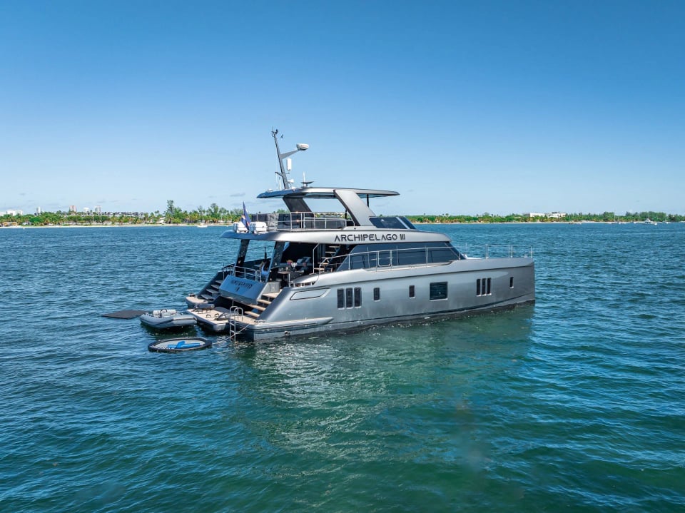 Archipelago III — 70' yacht Sunreef for charter in Miami