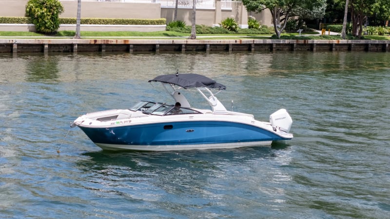 Unforgettable 27' Sea Ray — private yacht charter in Miami