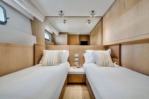 Astonish — 97' yacht San Lorenzo for charter in Miami