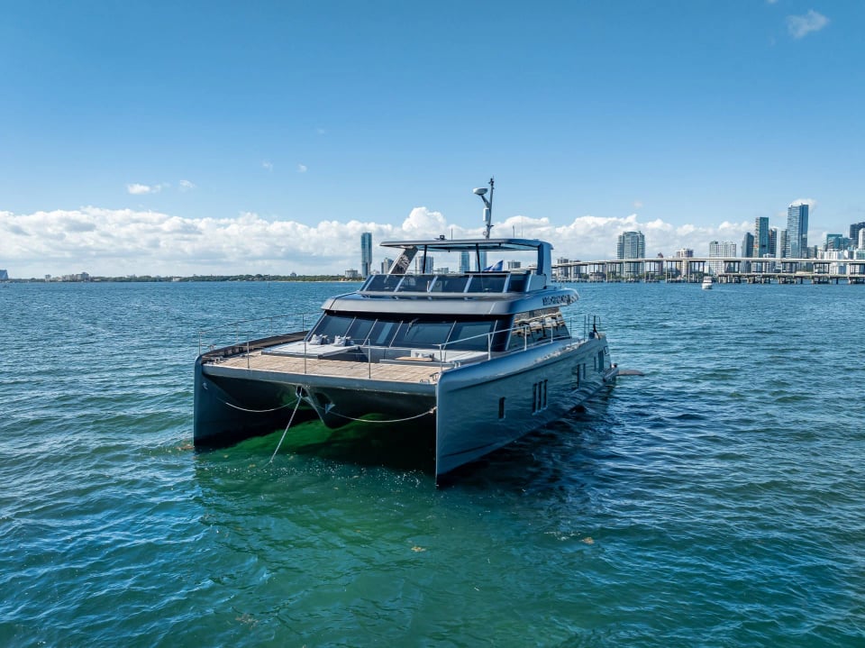 Archipelago III — 70' yacht Sunreef for charter in Miami