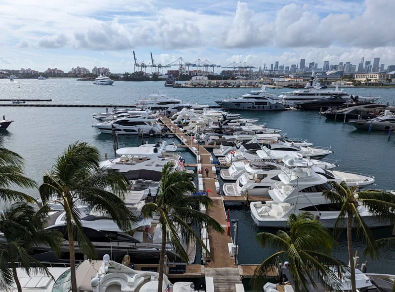 Charter docks at Miami Beach Marina